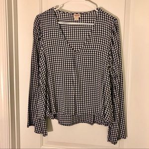 Gingham Plaid Flare Sleeve Hi-Low Top